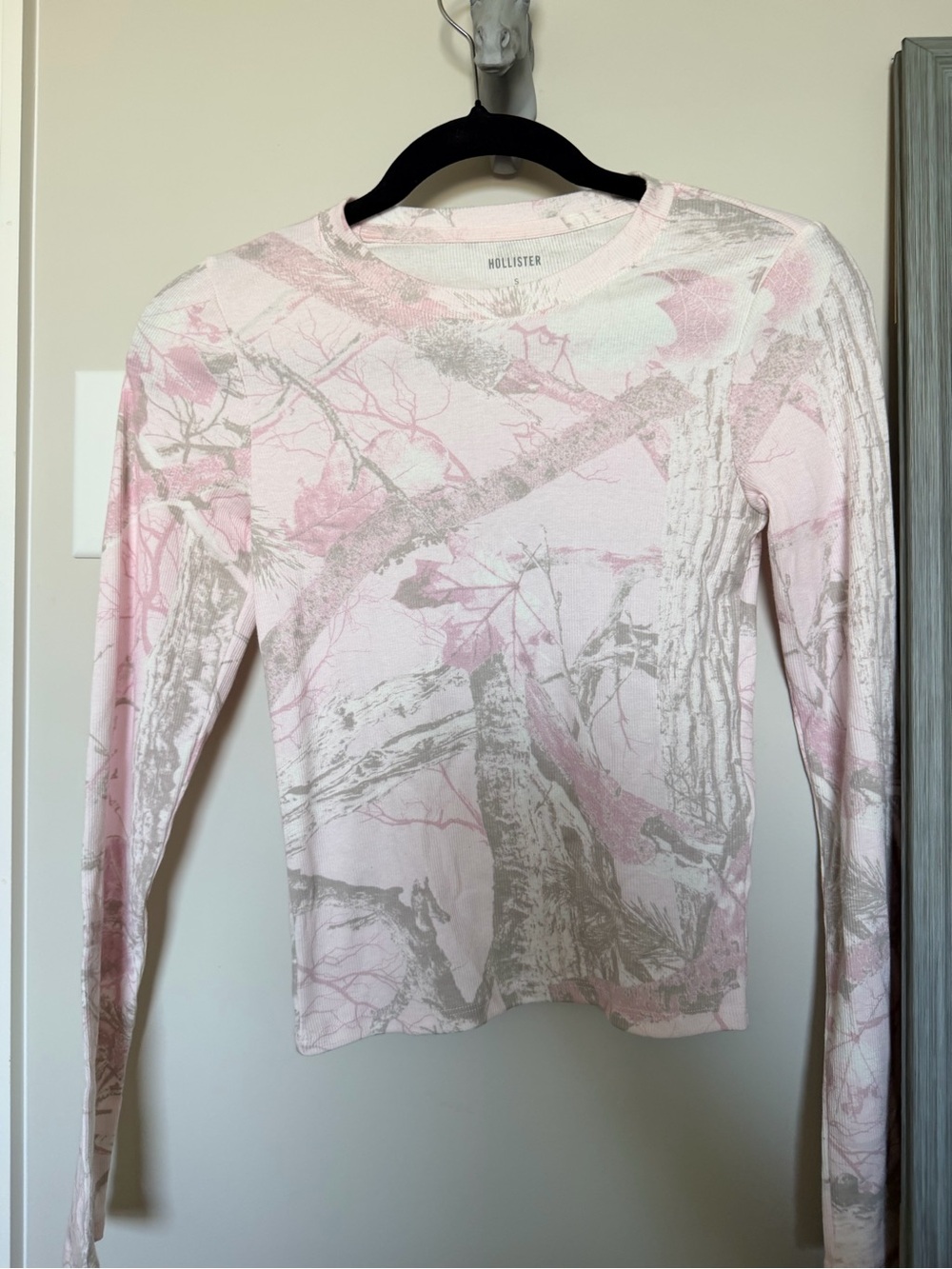 Hollister Pink & Gray Tree-Print Long Sleeve Tee